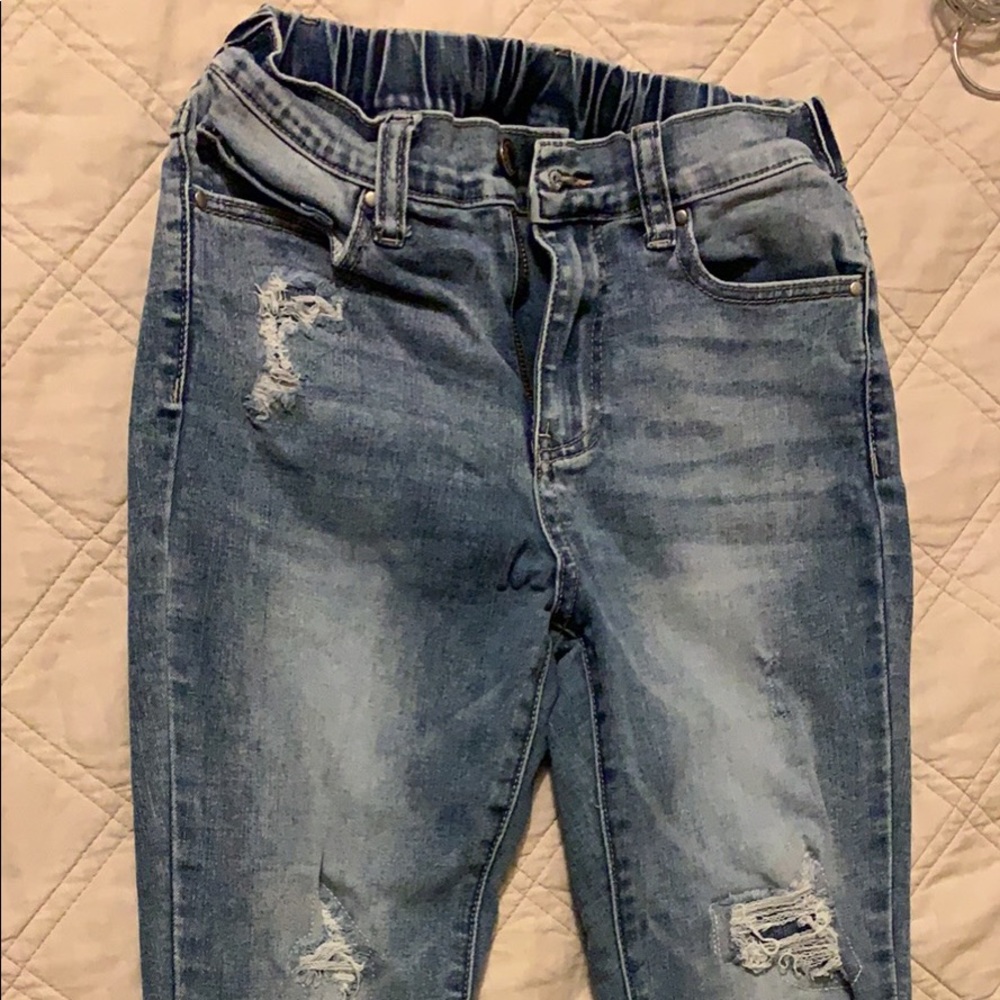 Grace & Lace Distressed Jeggings EUC